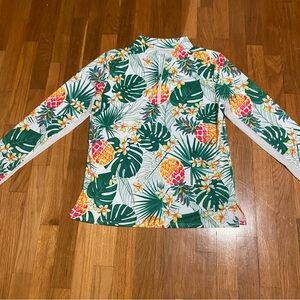 Beautiful TAIL size large, tropical look top